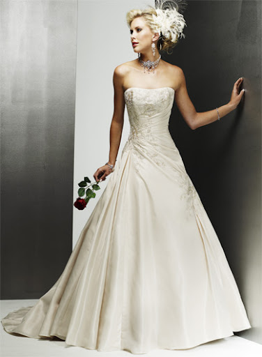 The Best Romantic wedding dresses 2010 collection