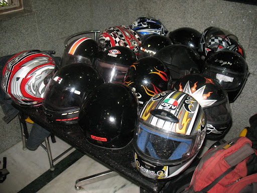 Bajaj+pulsar+220+sf+review