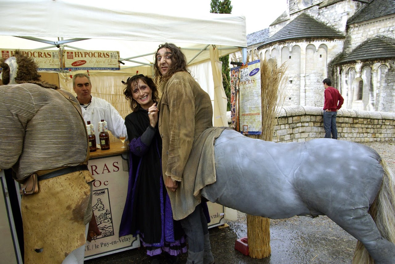Fête médiévale à Cruas (Ardèche) - On y trouve même quelques êtres étranges sortis des cauchemards d'une sorcière…