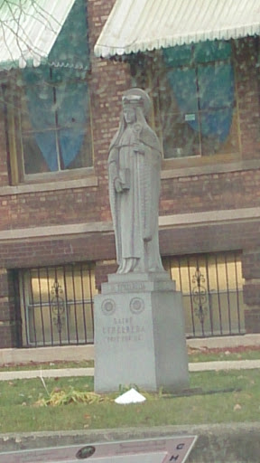 Statue Of Marry 