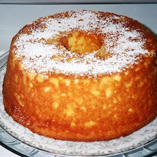Pineapple-Sour Cream Pudding Cake
