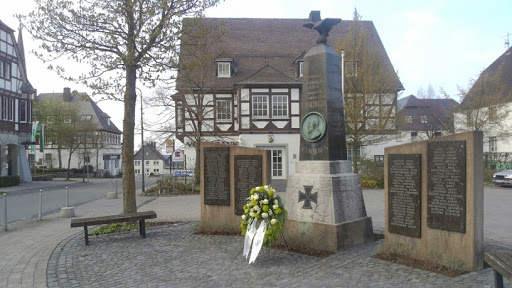 Kriegerdenkmal Hirschberg 