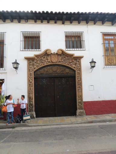 Portal Del Escudo