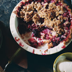 Plum-Blackberry Streusel Pie