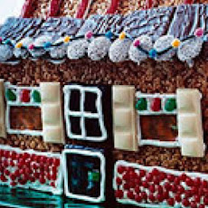 Marshmallow Treat Gingerbread House