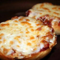 Pizza on a Bagel