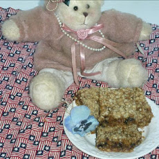 Vicki 's Sour Cream Raisin Bars