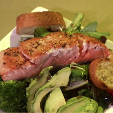 Green Salad with Salmon