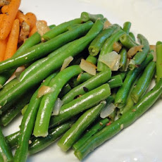 Onion & Garlicky Green Beans