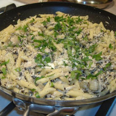 Pasta With Chicken and Artichokes