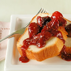 Strawberry Fig Sauce on Pound Cake