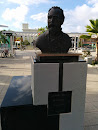 Estatua Manuel M. Corchado y J