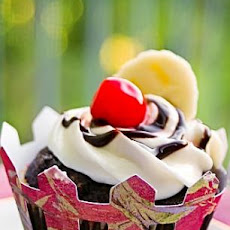 Banana Split Cupcakes