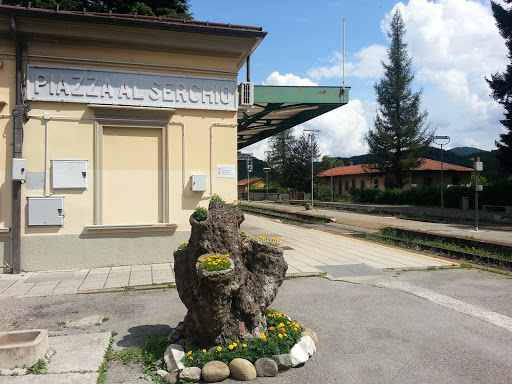 Stazione Ferroviaria Piazza Al Serchio