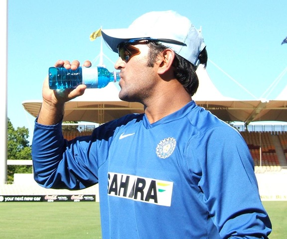 [MS_Dhoni-wikipedia image[4].jpg]