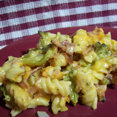 Ham, Broccoli, Mac 'n Cheese Casserole