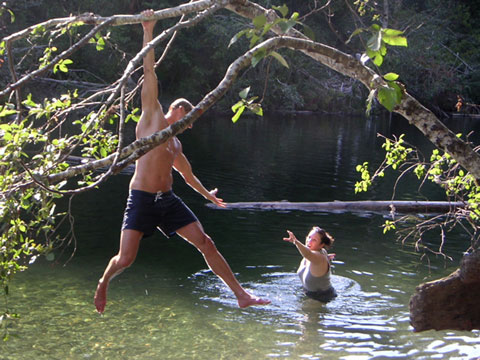TINK BOTCHES RESCUE OF DROWNING WOMAN