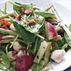 Spinach Salad with Tuna, Bacon and Grilled Scallions