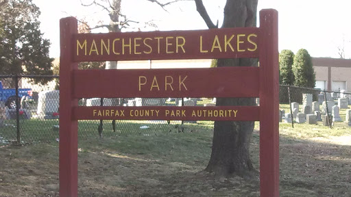Manchester Lakes Park