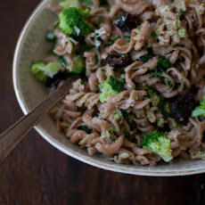 Broccoli Pesto & Fusilli Pasta