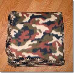 EdgeryDoo Camo Blanket