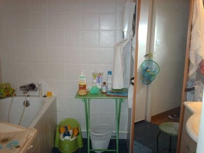[Salledebains[1].jpg]