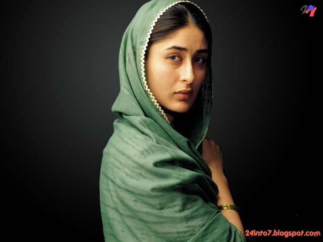 [kareenakapoorwallpaper23.jpg]