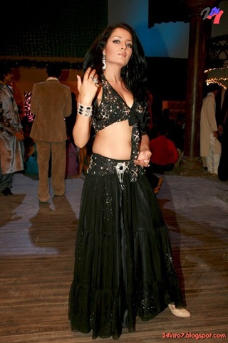 [Celina_Jaitley_222.jpg]
