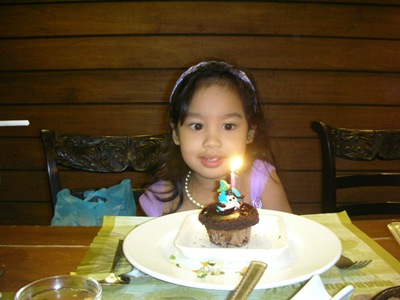 [July 30, 2008 041[3].jpg]