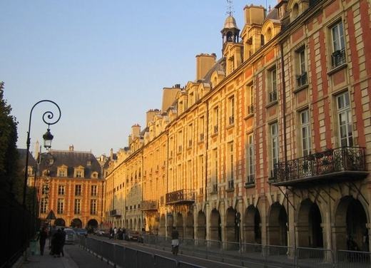 Place des Vosges-houses