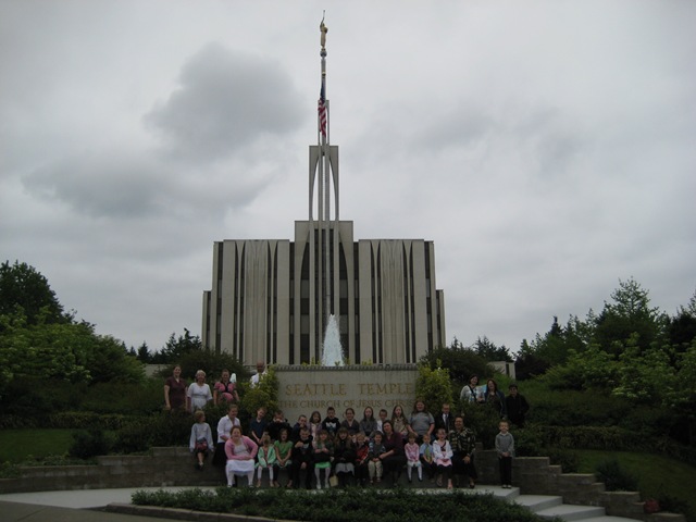 [June_2008_1 049[4].jpg]