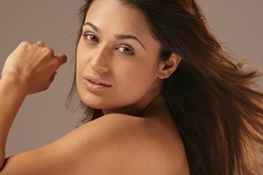Yuvika (-Summer 2007)-7