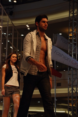 [DSC_49543.jpg]