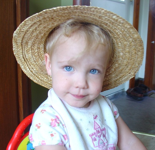 [DSC01087 Geyn hat[3].jpg]