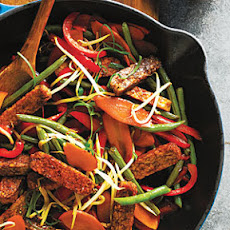 Tempeh and Green Bean Stir-Fry with Peanut Sauce