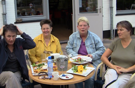 Ruit 6: Margot, Hanny, Vera en Dorine