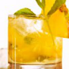 Pineapple Vanilla Mojito