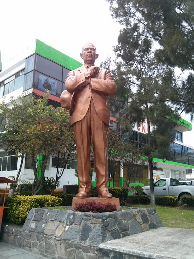 Monumento a Lázaro Cárdenas