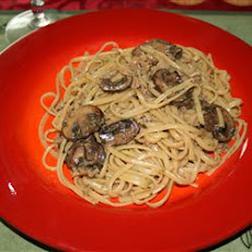 Linguine with Clam Sauce and Baby Portobello Mushrooms