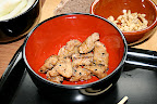 Seitan maison et pignons de pins grillés