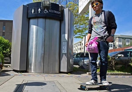 [seattle-toilet[2].jpg]