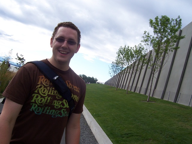 [14 Scultpure Park Wall[3].jpg]