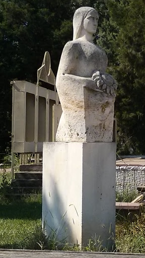 Slivo Pole Monument