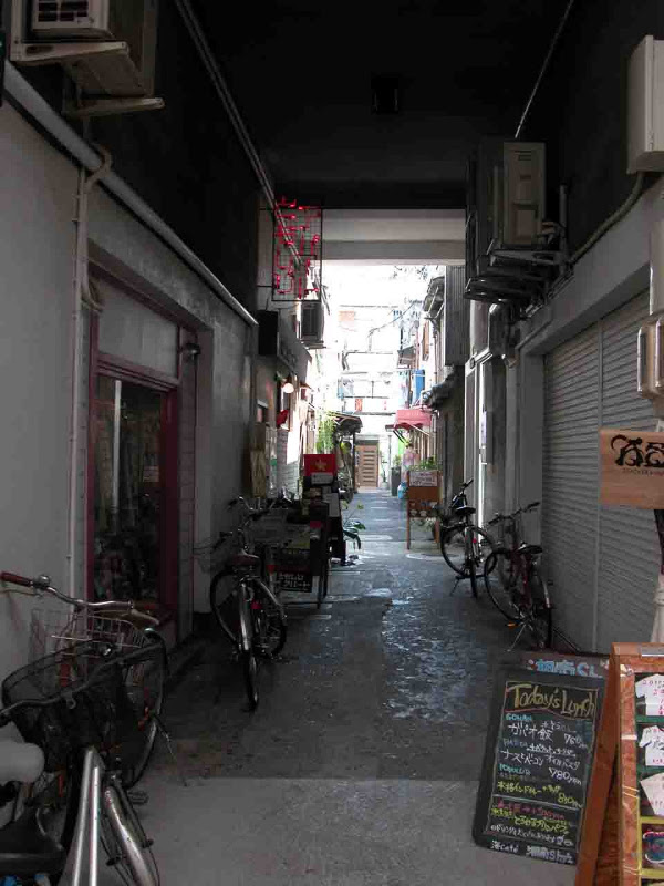 大須　路地