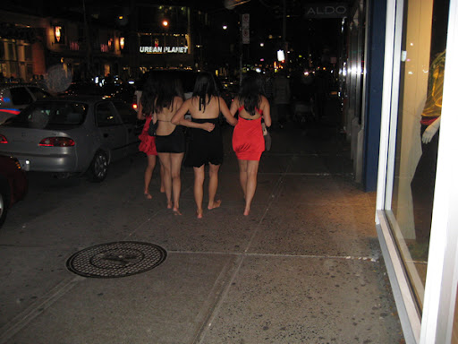 barefoot ladies. i can understand that your feet hurt after a night of 