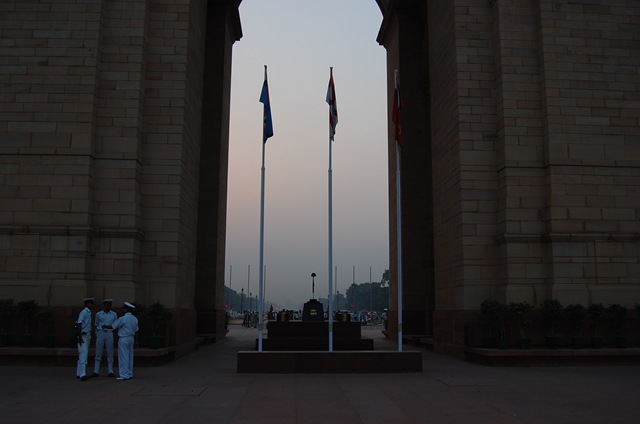 [2008-10-20 India Gate, Old Delhi 034[5].jpg]