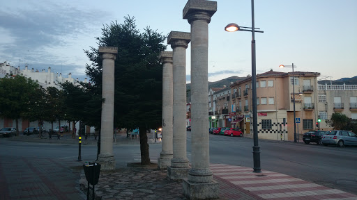 Plaza Villacantoria, Cenes