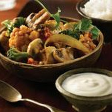 Quick Chicken and Vegetable Indian Curry
