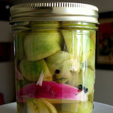 Spicy Pickled Green Tomato, Red Onion, Carrot & Garlic
