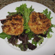 Tuscan Chicken Cakes with Golden Aioli